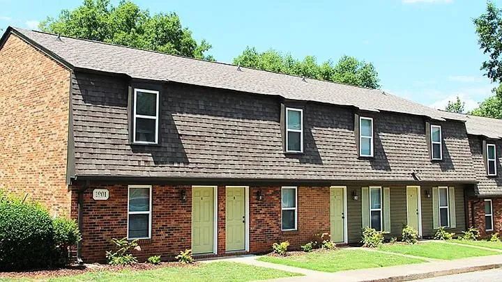 1901 Eastway Dr Charlotte, NC 28205