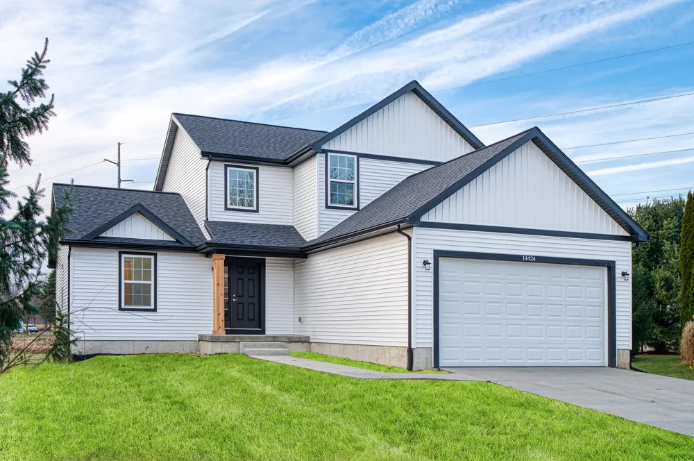 15 Pinewood Drive Grass Lake, MI 49240