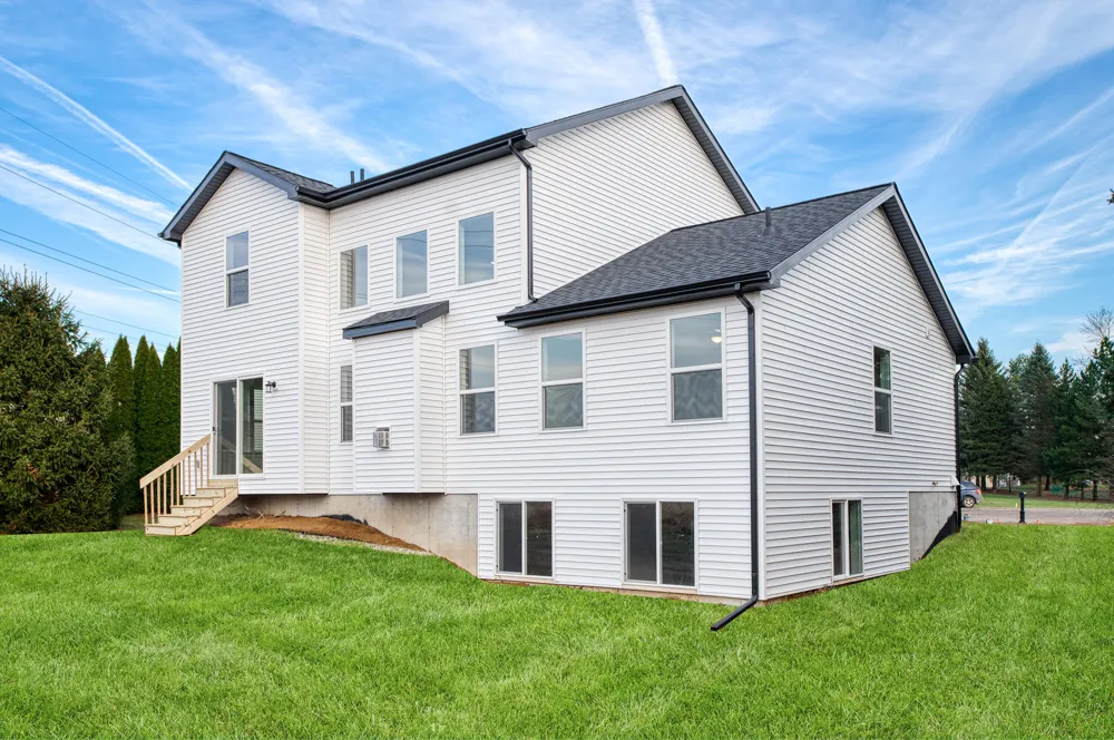 15 Pinewood Drive Grass Lake, MI 49240