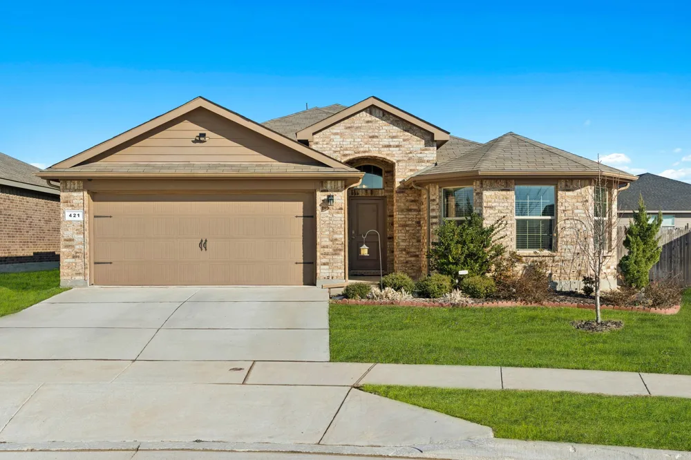 421 Houndstooth Drive