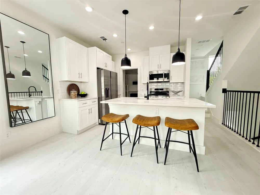 7207 Mohawk Drive #303