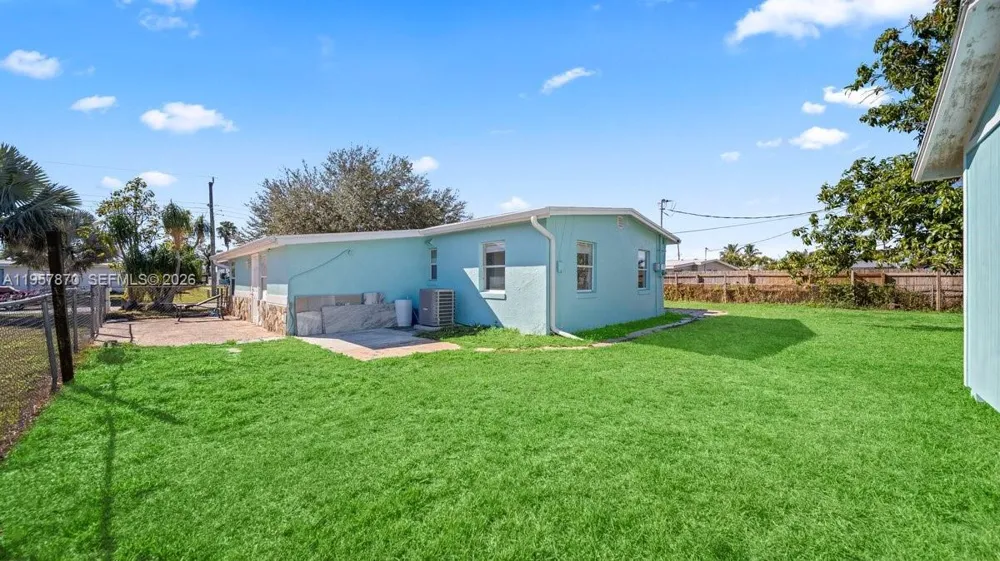 170 Poinsettia CIR NE Port Charlotte, FL 33952