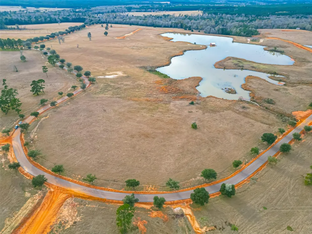 169 Lakeland Ranch Woodville, TX 75979