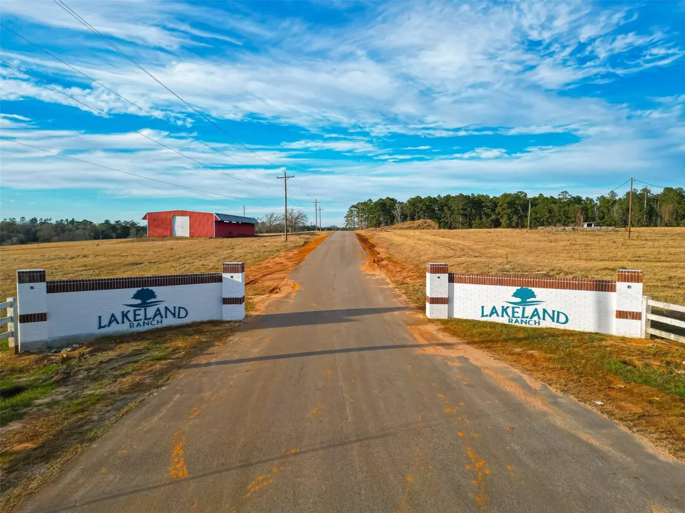169 Lakeland Ranch Woodville, TX 75979