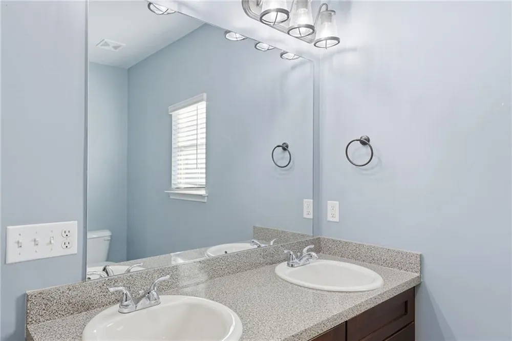 112 Spring Way Square Canton, GA 30114