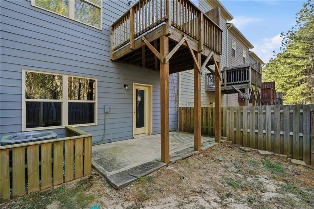 112 Spring Way Square Canton, GA 30114