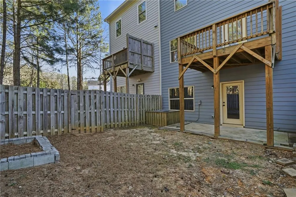 112 Spring Way Square Canton, GA 30114