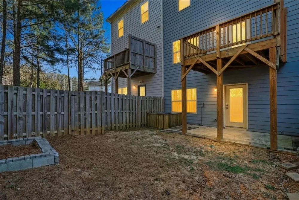 112 Spring Way Square Canton, GA 30114