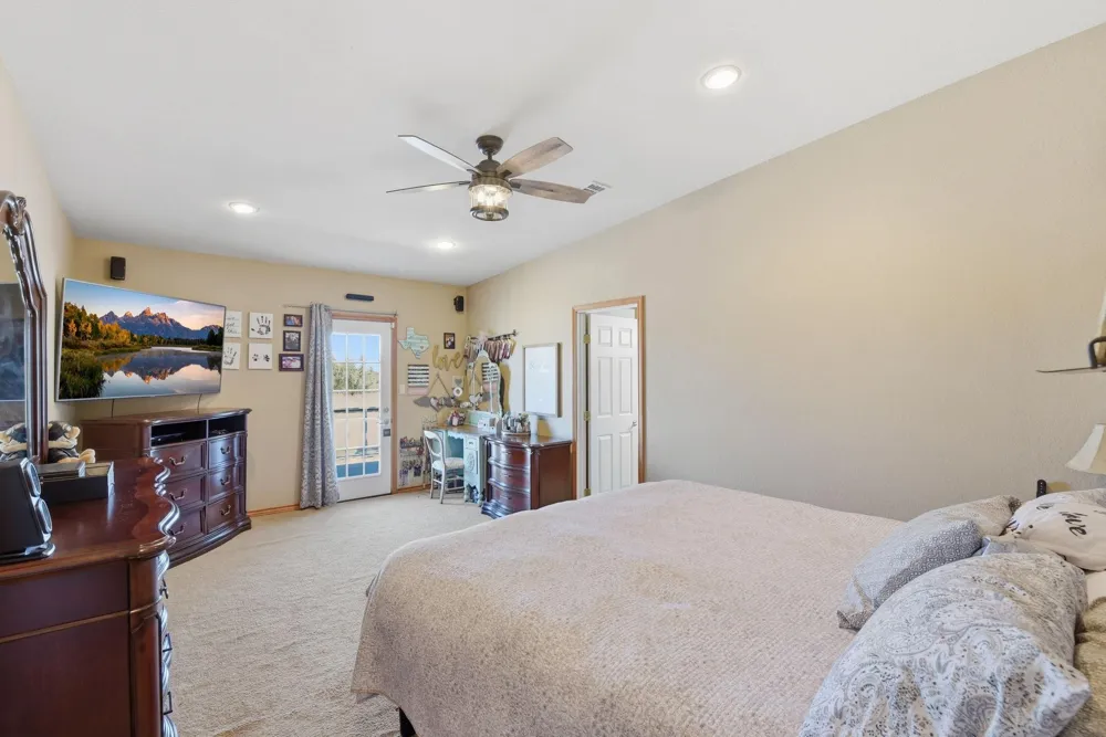 273 Stearman Drive Louise, TX 77455