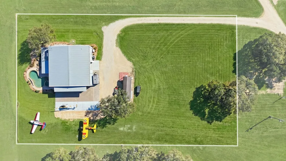 273 Stearman Drive Louise, TX 77455