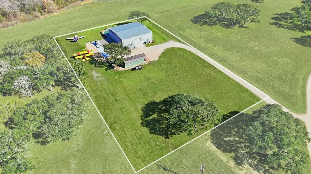 273 Stearman Drive Louise, TX 77455