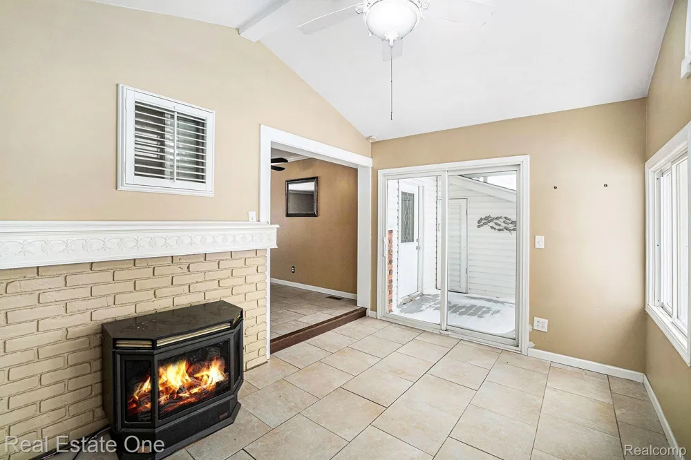 11422 Skyline Drive Fenton Charter Township, MI 48430