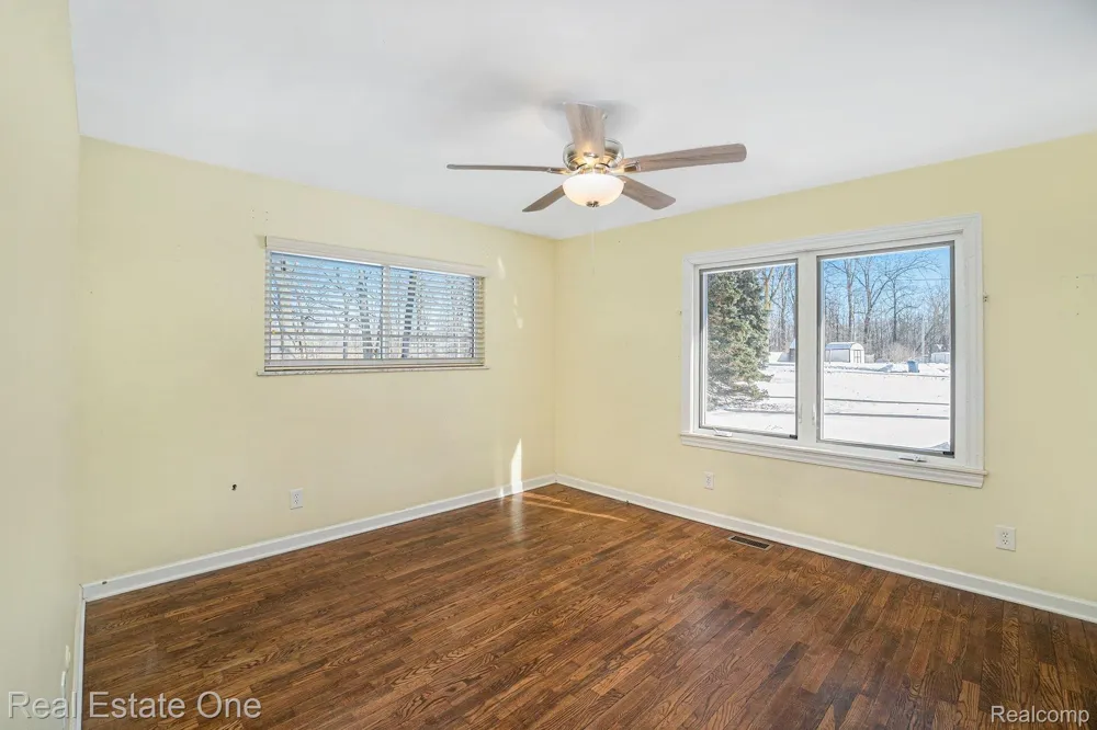 11422 Skyline Drive Fenton Charter Township, MI 48430