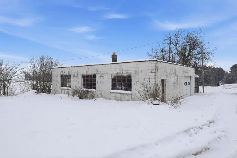 16480 16 Mile Road Colfax Township, MI 49307