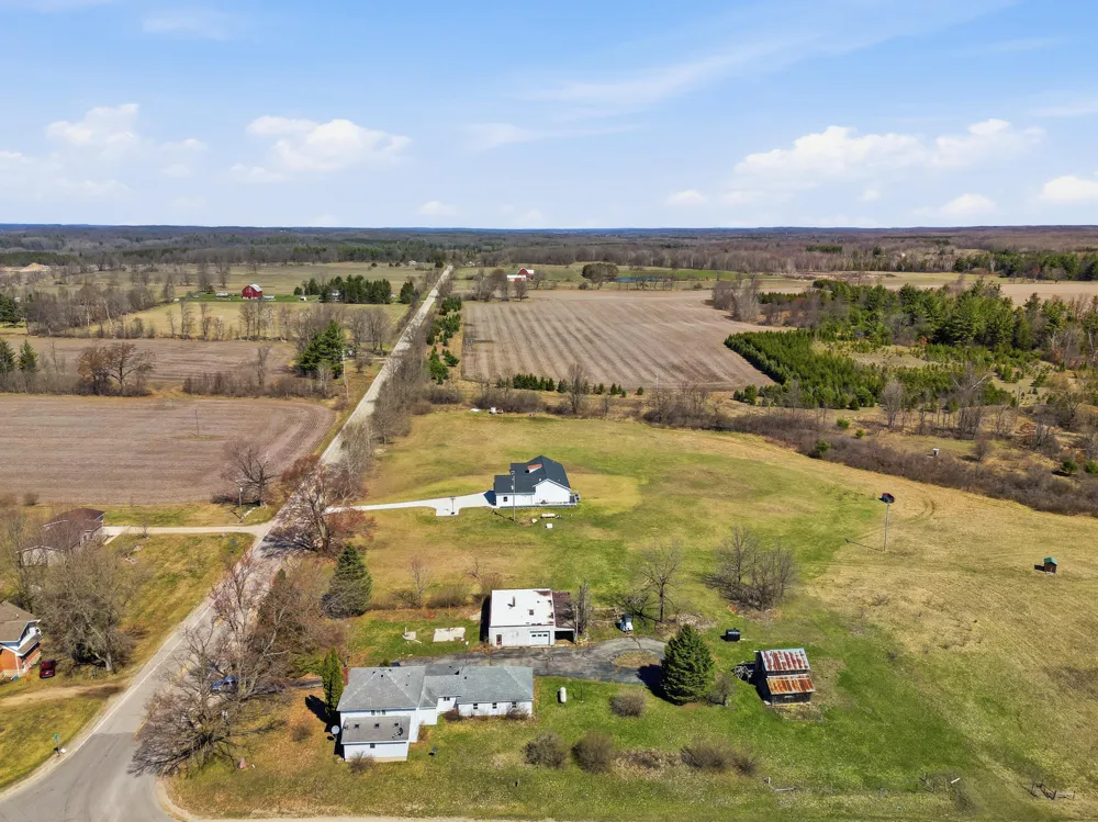 16480 16 Mile Road Colfax Township, MI 49307