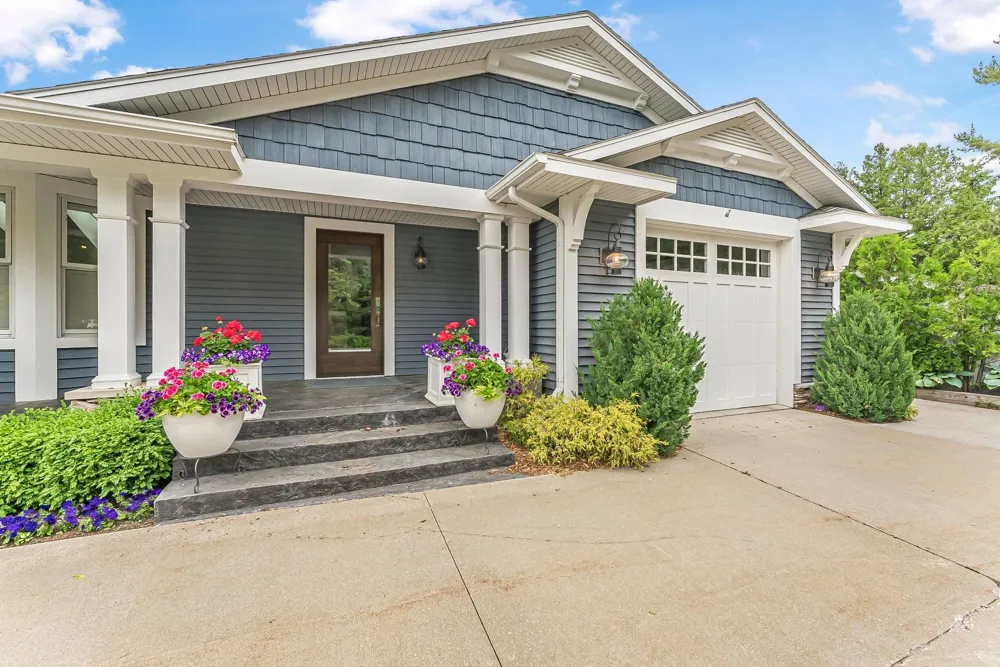 6709 E Wilderness Drive Wawatam Township, MI 49701