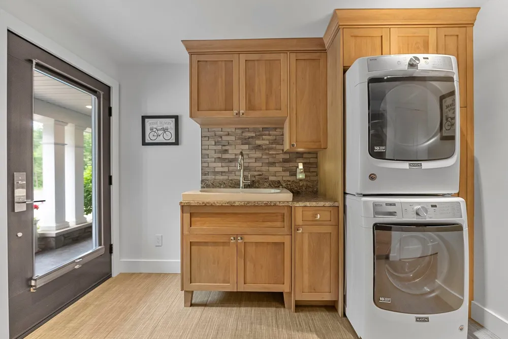 6709 E Wilderness Drive Wawatam Township, MI 49701