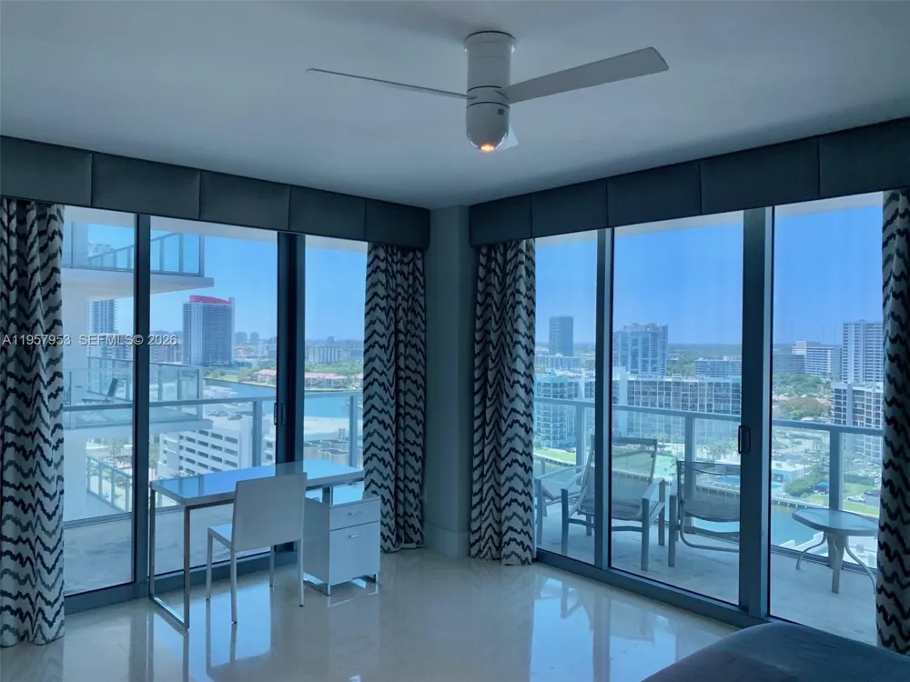 3101 S Ocean Dr #1701 Hollywood, FL 33019