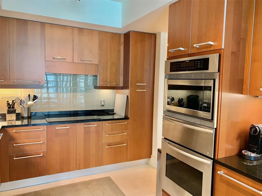 3101 S Ocean Dr #1701 Hollywood, FL 33019