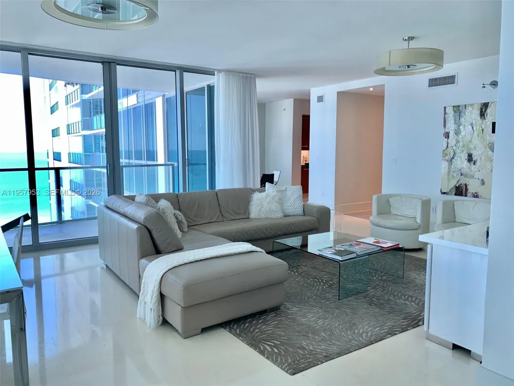 3101 S Ocean Dr #1701 Hollywood, FL 33019