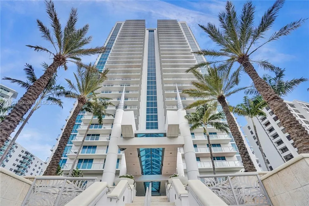 3101 S Ocean Dr #1701 Hollywood, FL 33019