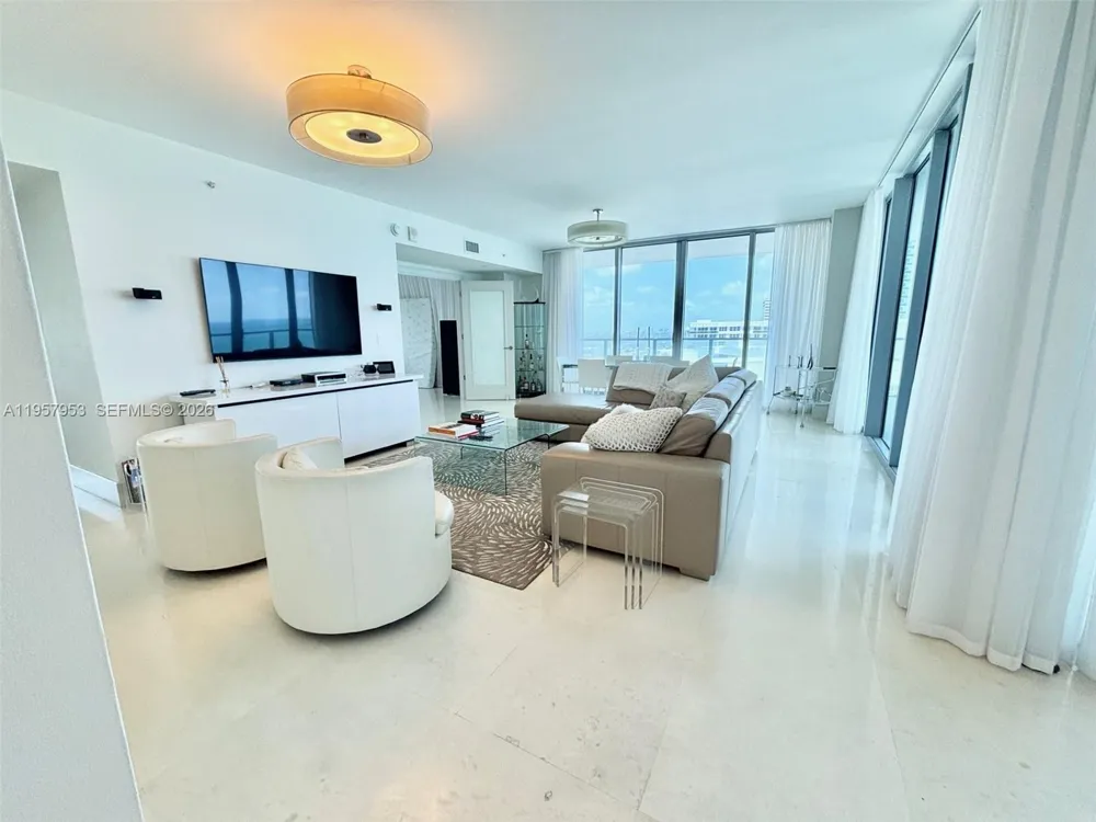 3101 S Ocean Dr #1701 Hollywood, FL 33019