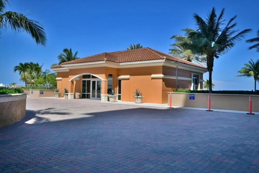 2080 S Ocean Dr #303 Hallandale Beach, FL 33009