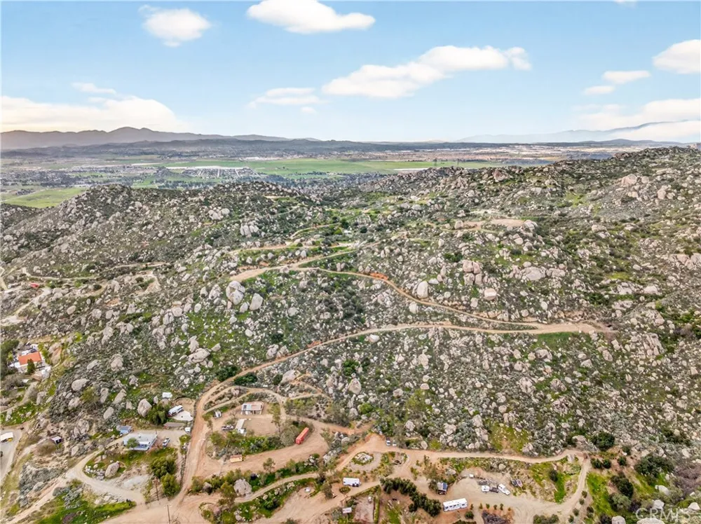 31300 Ruth Lane Homeland, CA 92548