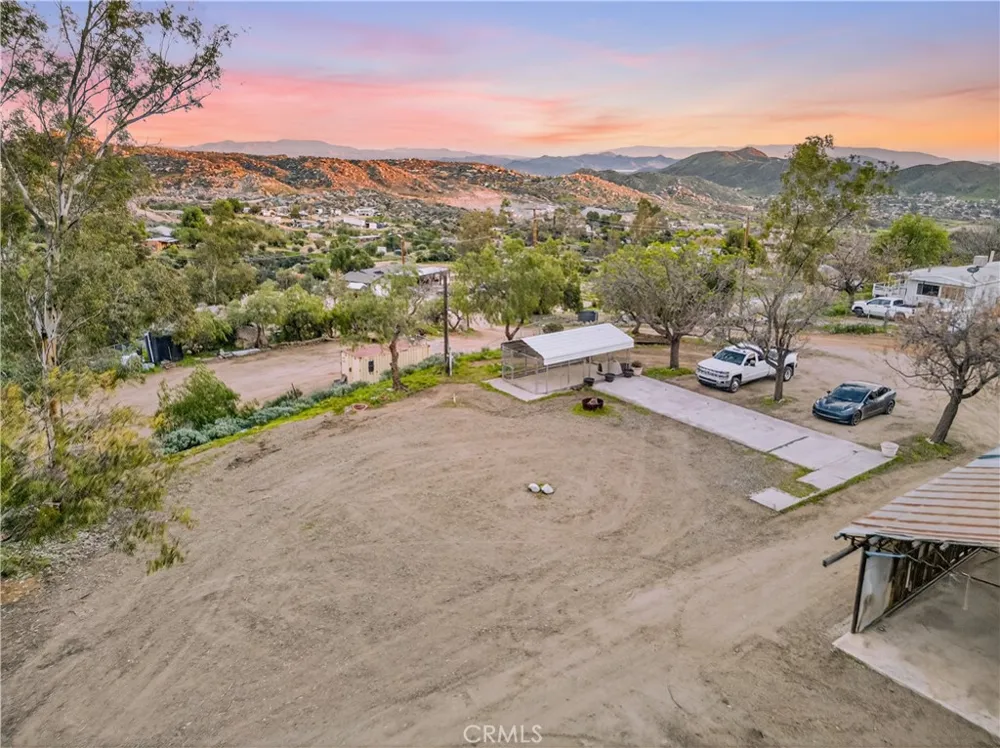 31300 Ruth Lane Homeland, CA 92548