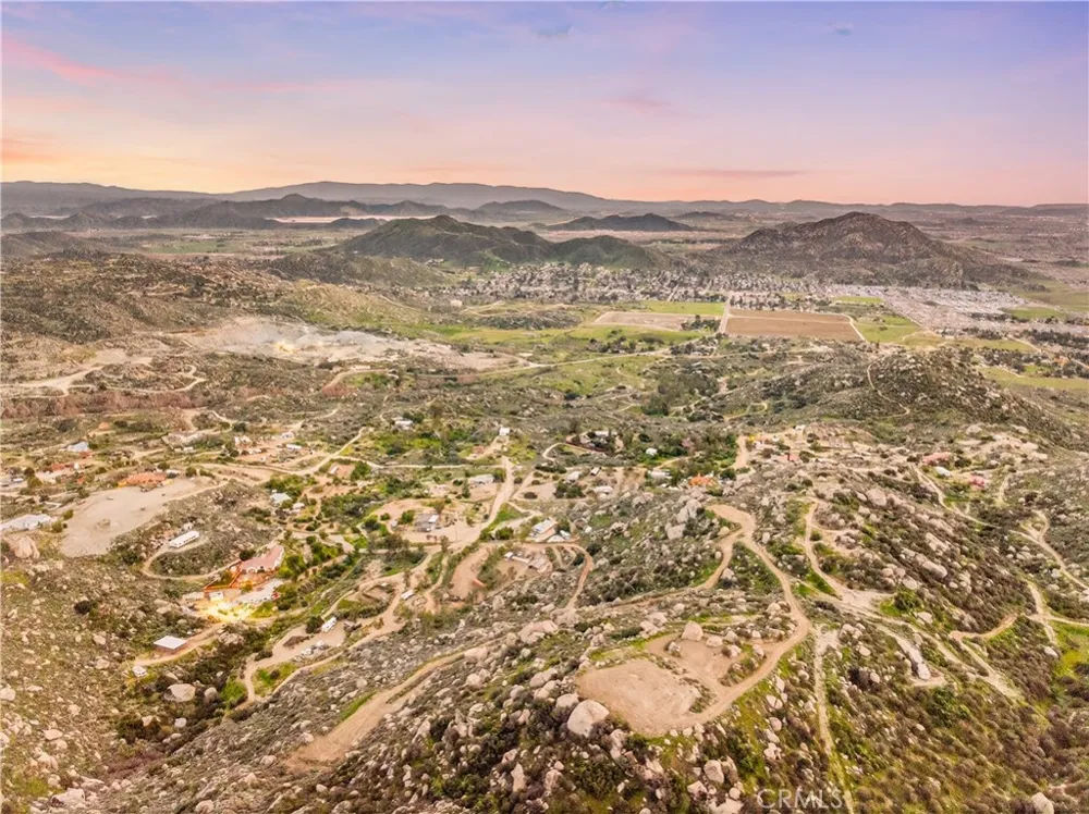31300 Ruth Lane Homeland, CA 92548