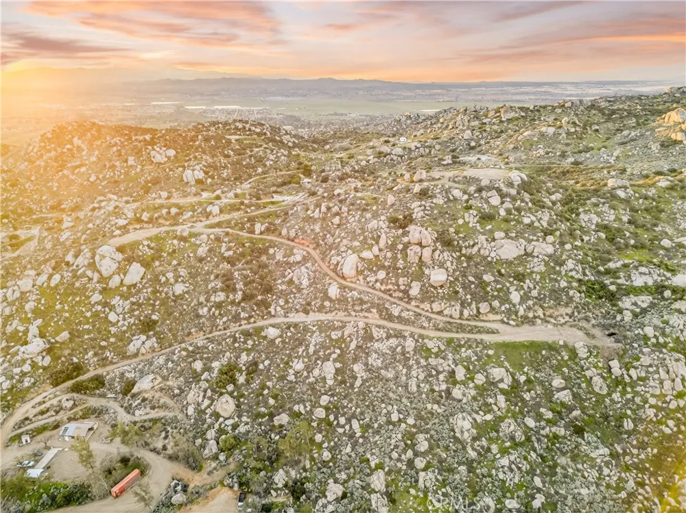 31300 Ruth Lane Homeland, CA 92548