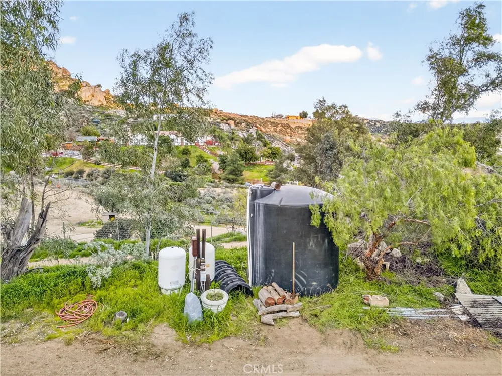 31300 Ruth Lane Homeland, CA 92548