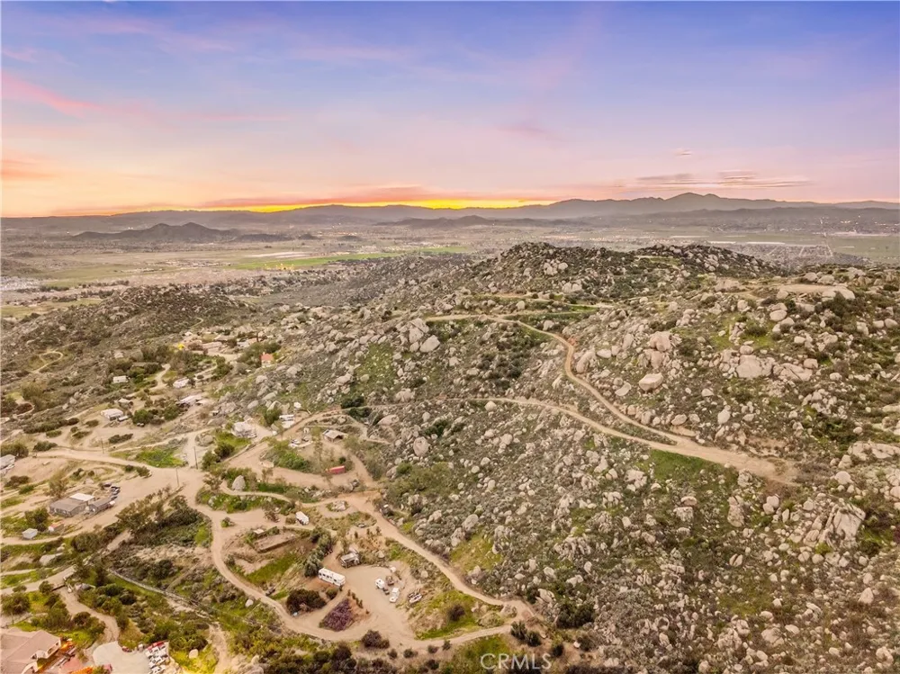 31300 Ruth Lane Homeland, CA 92548