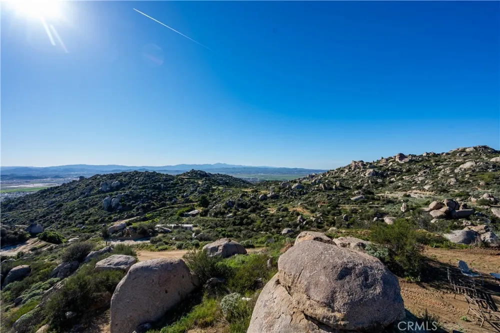 31300 Ruth Lane Homeland, CA 92548