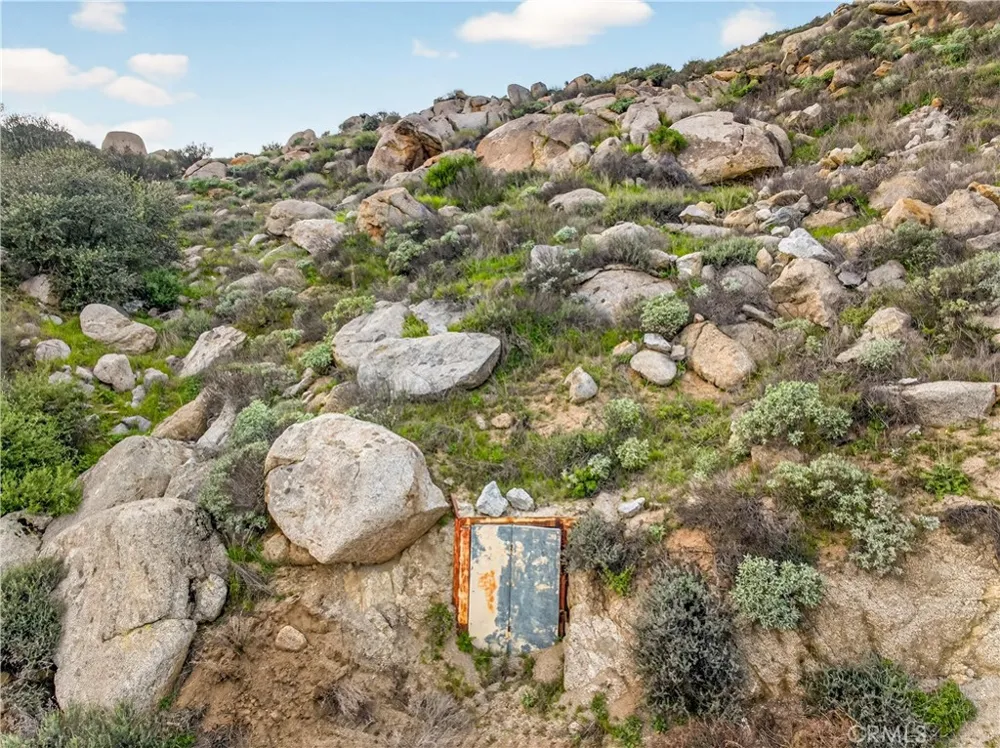31300 Ruth Lane Homeland, CA 92548