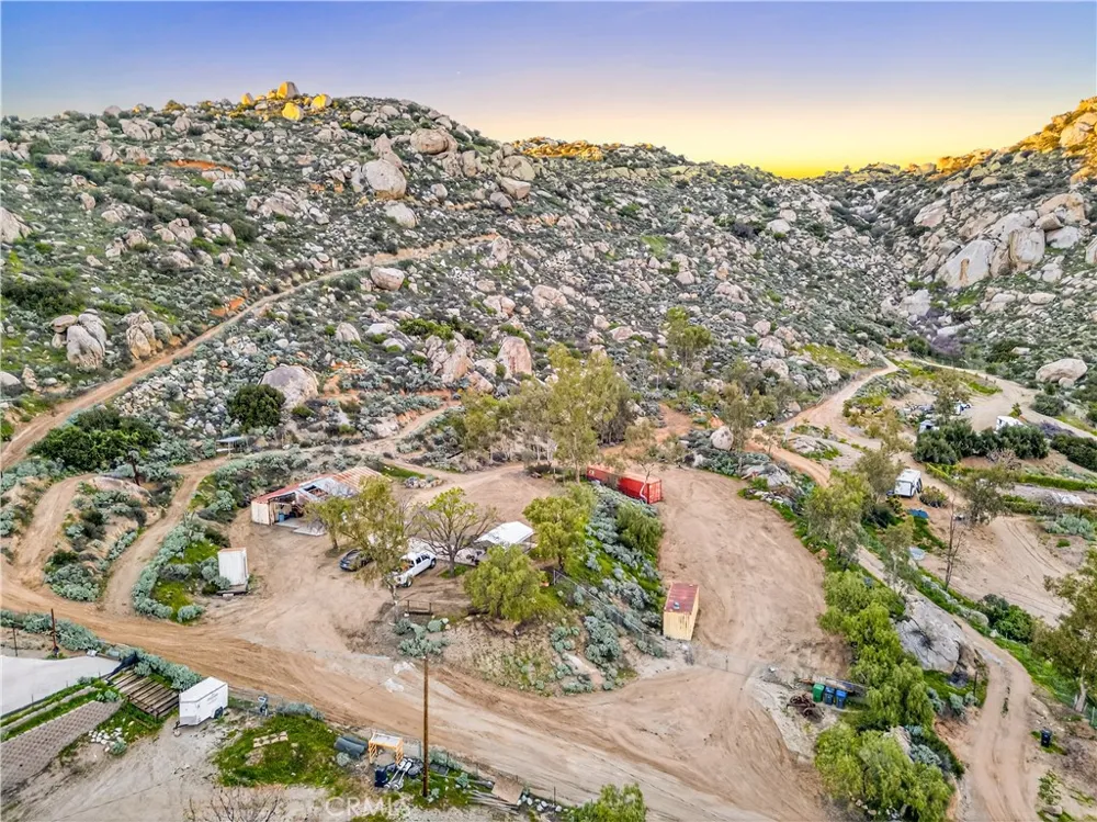 31300 Ruth Lane Homeland, CA 92548