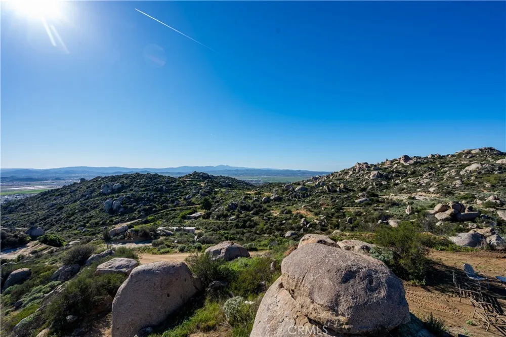 31300 Ruth Lane Homeland, CA 92548