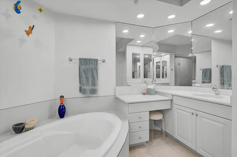 409 POINT ROAD #601 Osprey, FL 34229