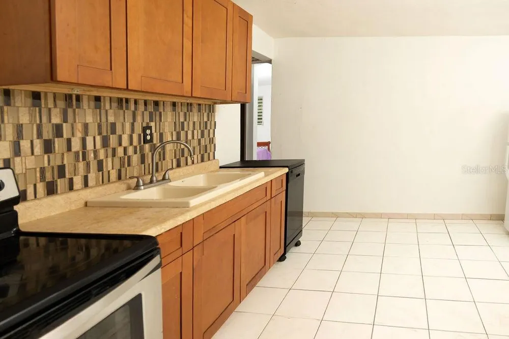 63 SECTOR VILLA BORINQUEN Vieques, PR 00765
