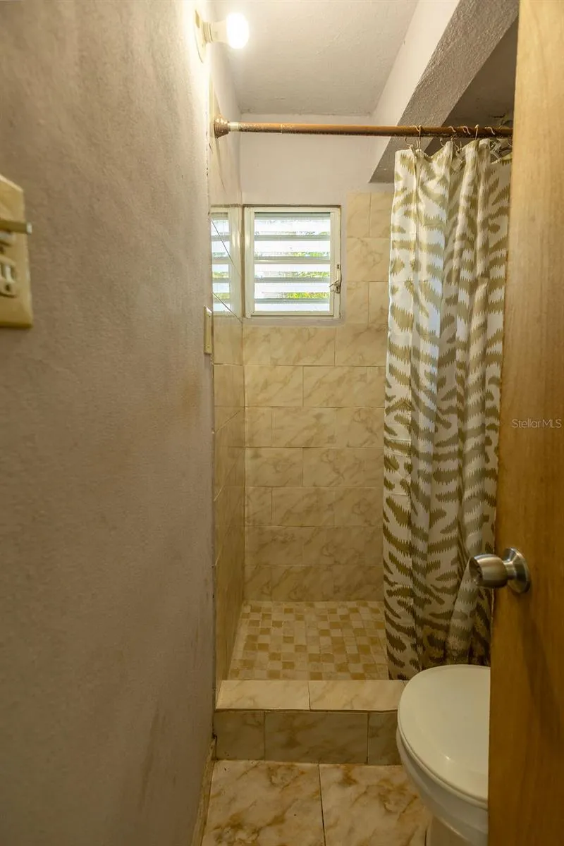 63 SECTOR VILLA BORINQUEN Vieques, PR 00765