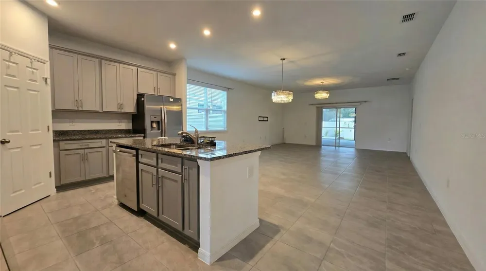 693 CROWN ROSE DRIVE Eagle Lake, FL 33839