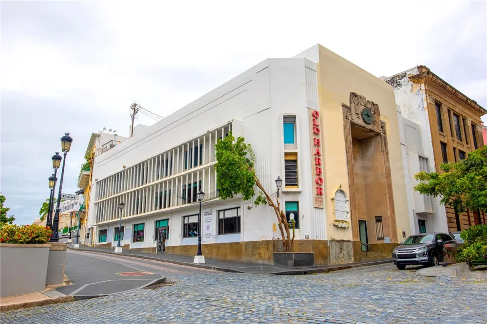 203 RECINTO SUR #5 Old San Juan, PR 00901