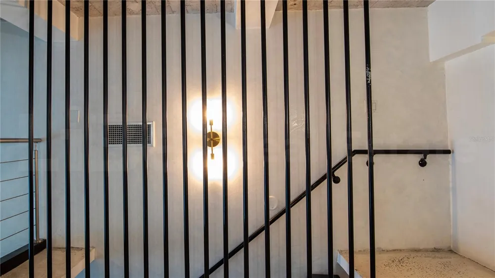 203 RECINTO SUR #5 Old San Juan, PR 00901