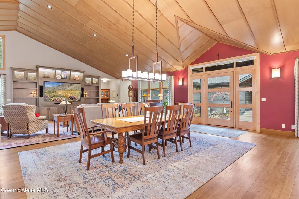 9641 EASY STREET Hayden Lake, ID 83835