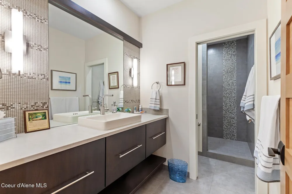 9641 EASY STREET Hayden Lake, ID 83835