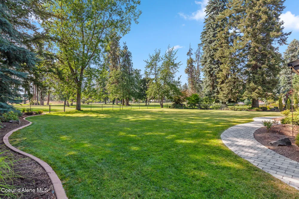 9641 EASY STREET Hayden Lake, ID 83835