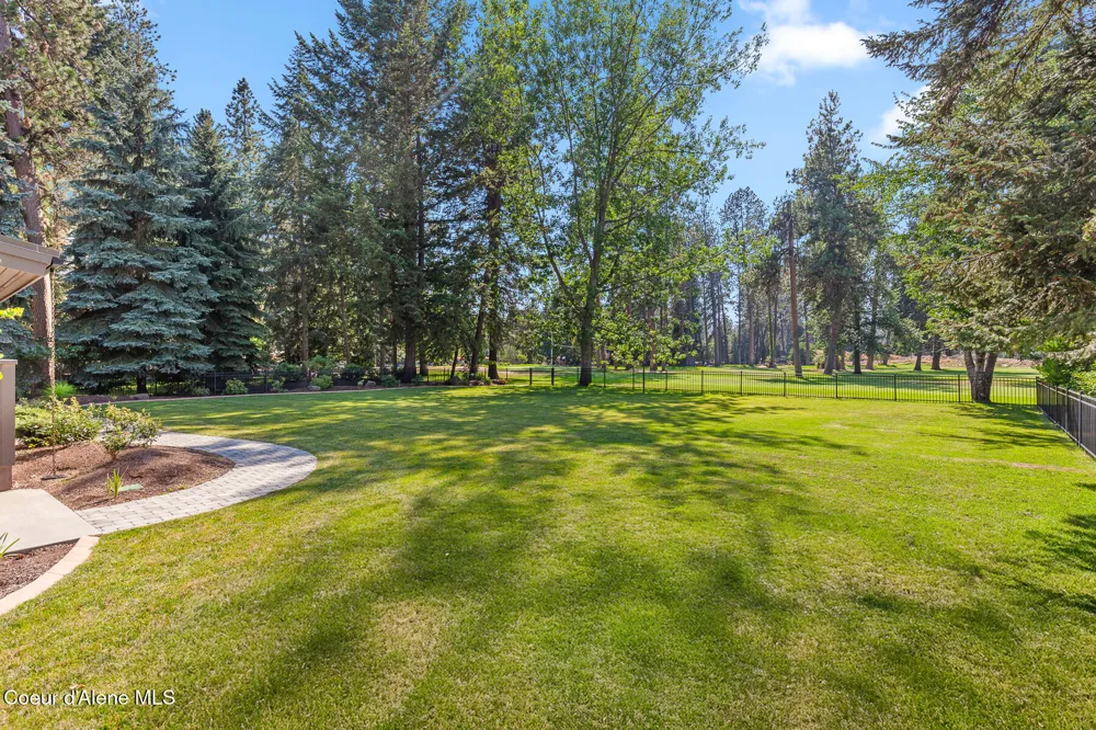 9641 EASY STREET Hayden Lake, ID 83835
