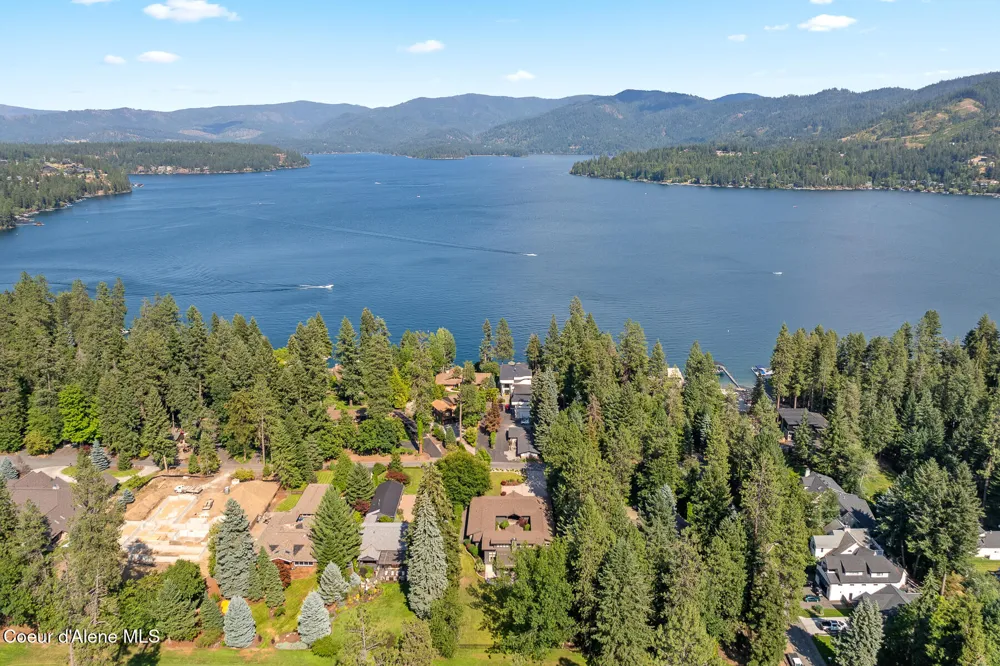 9641 EASY STREET Hayden Lake, ID 83835