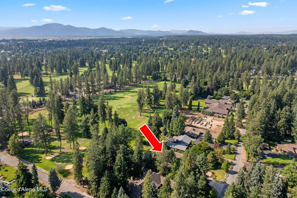 9641 EASY STREET Hayden Lake, ID 83835