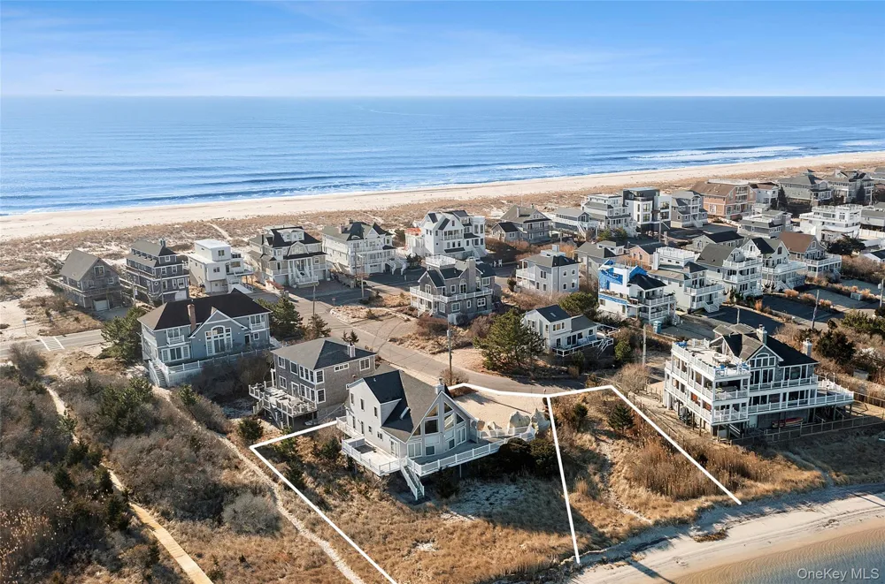 8 Dune Lane Westhampton Dunes, NY 11978